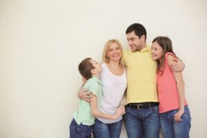 Lee más sobre el artículo El papel de la familia, amigos y comunidad en la recuperación y prevención